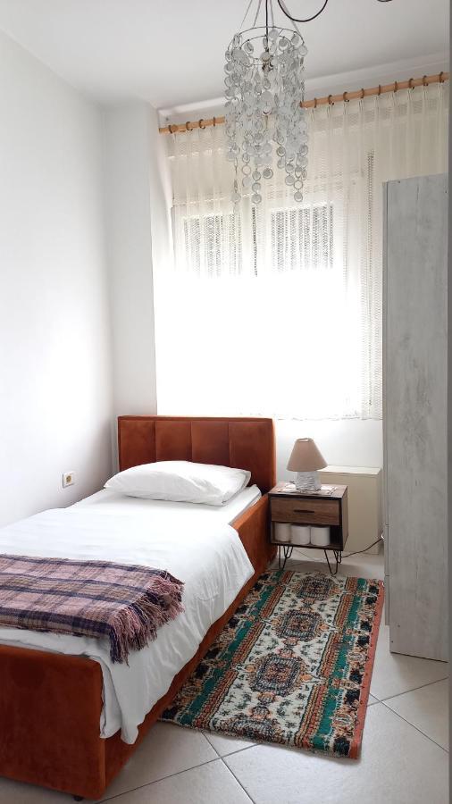 Isabel Rooms Tirana Buitenkant foto